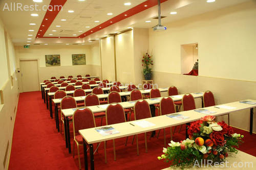 Central Hotel 10